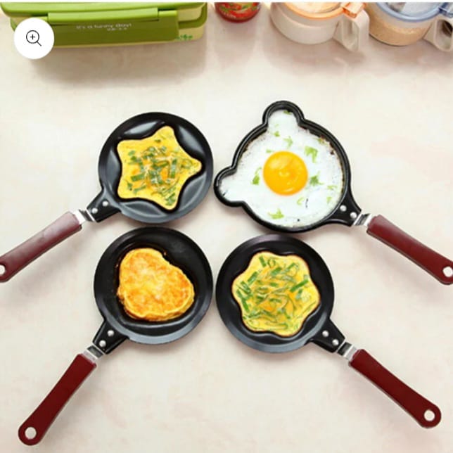 1 Pcs Non Stick Mini Egg Frying Pan (random shape)